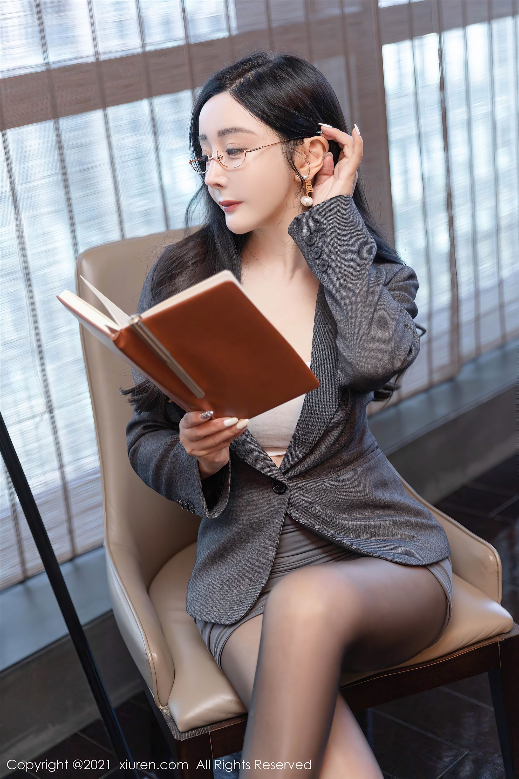 Xiuren秀人网 2021.10.15 NO.4072 允爾